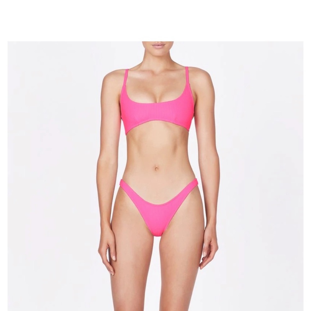 Triangl large top